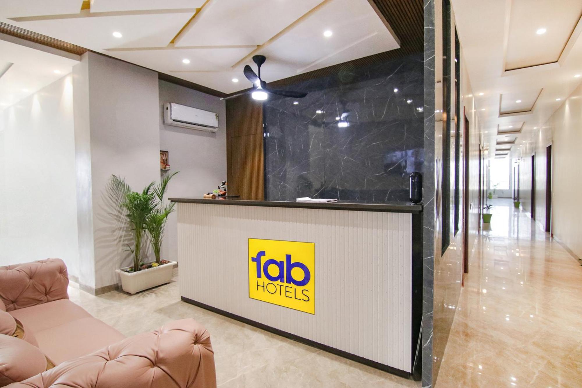 Fabhotel Prime Royal Court Лудяна Екстериор снимка